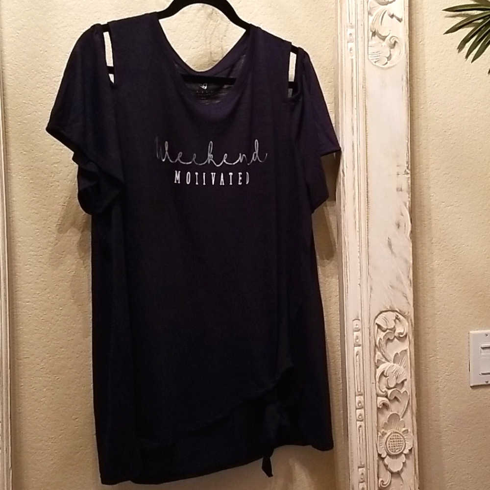 COPY - Livi Active 18/20 cold shoulder top